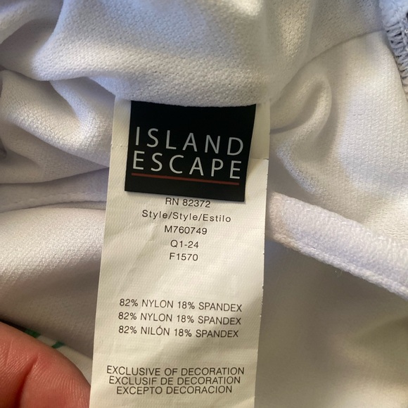 NET Island Escape Tropical Halter  Swimwear Underwire Tank Top Size 16 - Picture 5 of 13